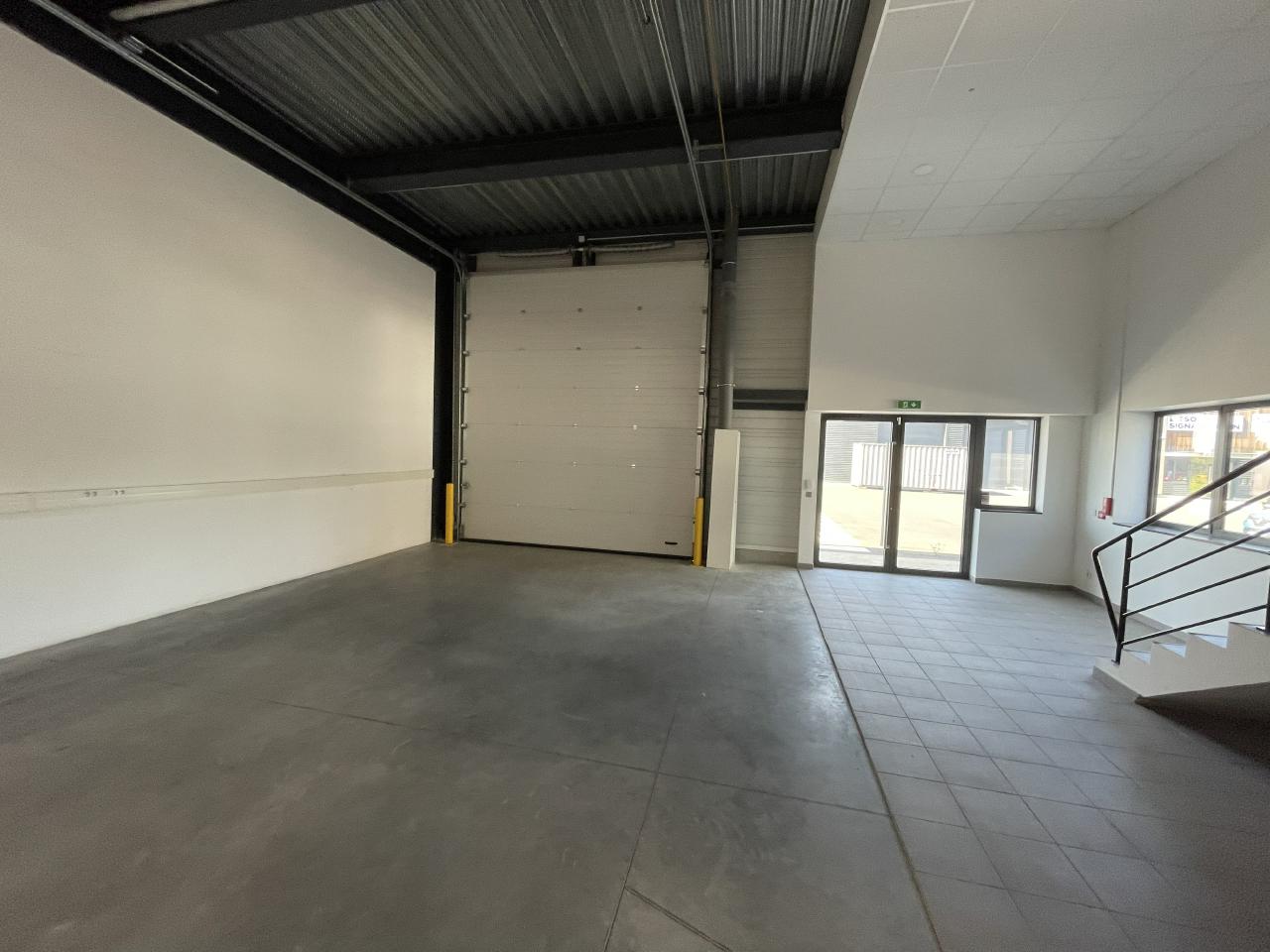 Local d'activité Vaires-sur-Marne 285m² Location local d'activité Vaires-sur-Marne Seine-et-Marne OLACT2531002 2